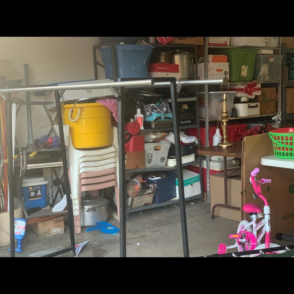 Clothes rack - Picture 2 of 3